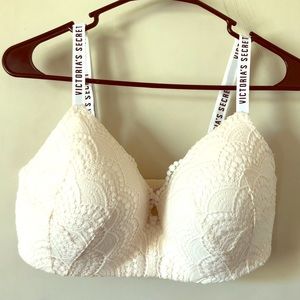♥️NWOT Victoria’s Secret Bra♥️